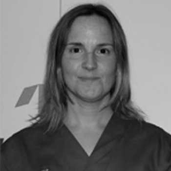 Eva Martinez - Oftalmóloga Veterinaria